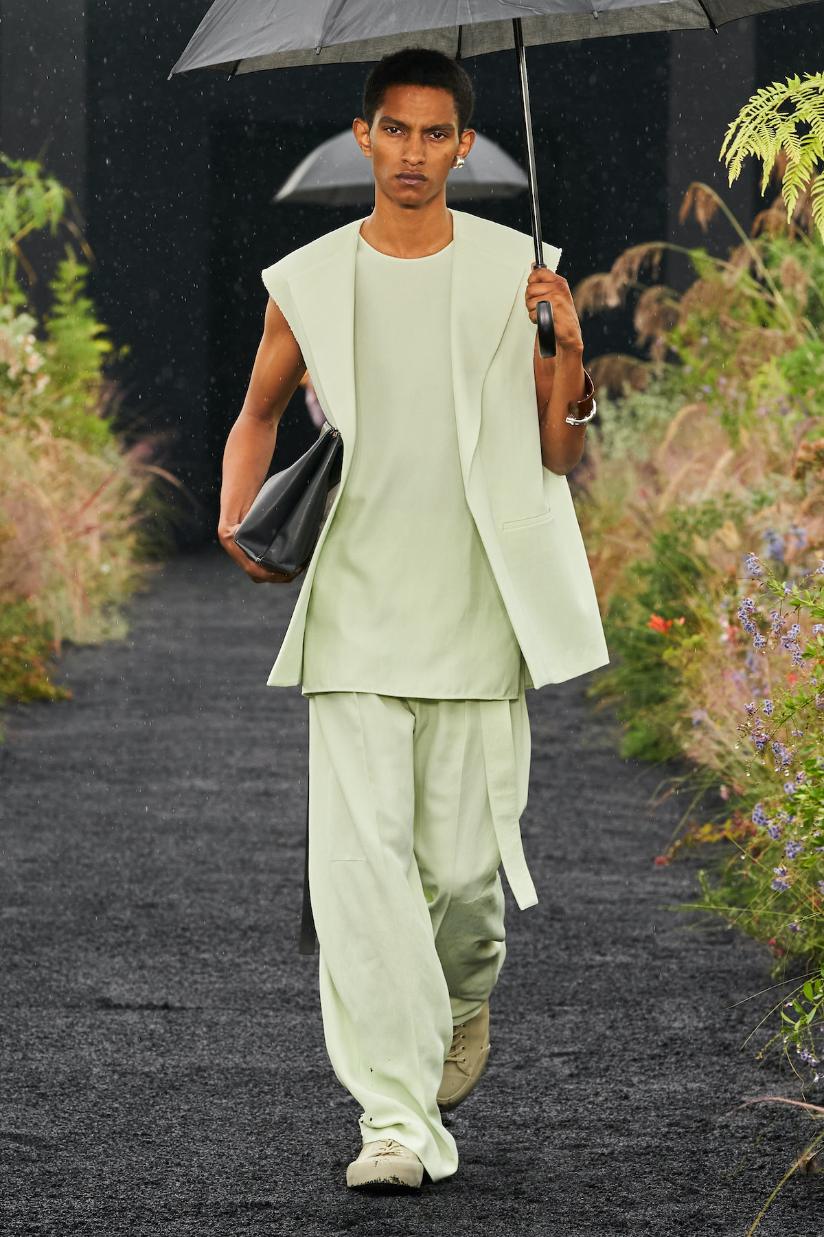 JIL SANDER S/S 2023 COLLECTION カット、形、用途に見られる、独創性 