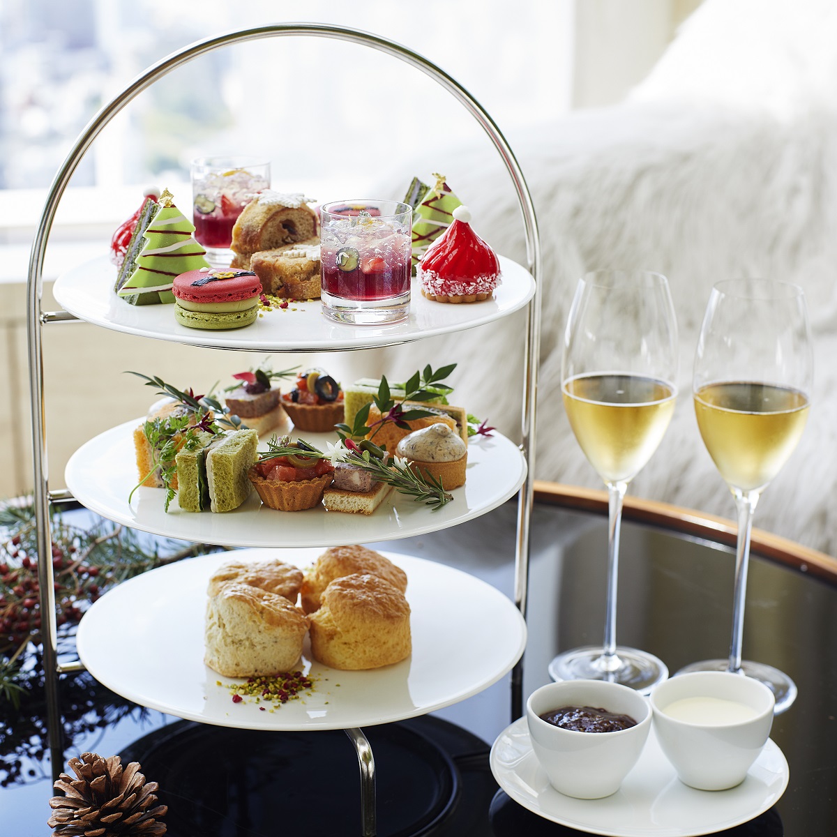 東京エディション虎ノ門からクリスマスムードを盛り上げる「FESTIVE