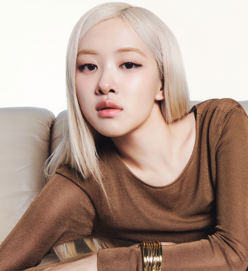 YSL アンバサダーのBLACKPINK ロゼが新ファンデーション「オール