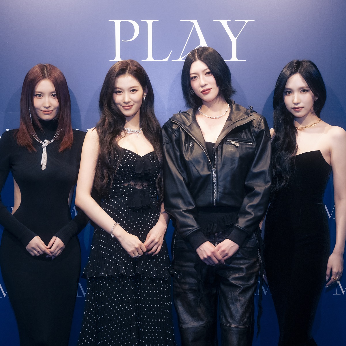 MISAMO-JAPAN-1st-ALBUM_PLAY_e.jpg