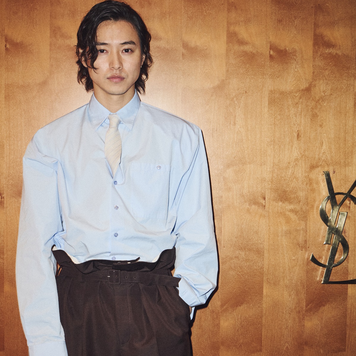 SAINT LAURENT 2026年冬ウィメンズコレクションに水原希子、山﨑賢人
